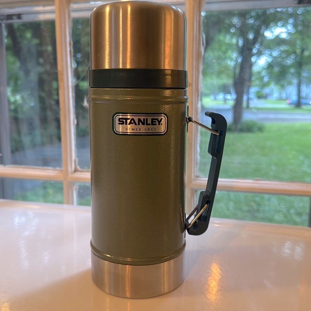 Stanley Classic Legendary Vacuum Insulated